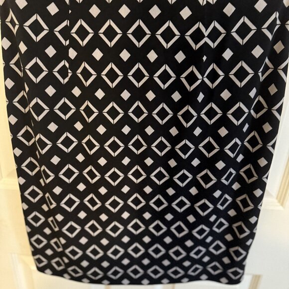 Banana Republic Geometric Print Sleeveless Dress – Size M - Picture 4 of 5